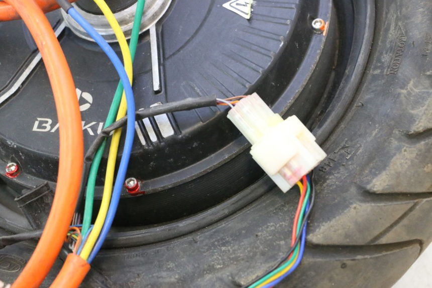 photo de MOTOR BAIKU SAKURA 1 (2021 - 2025) - Oberflächenzustand und Material