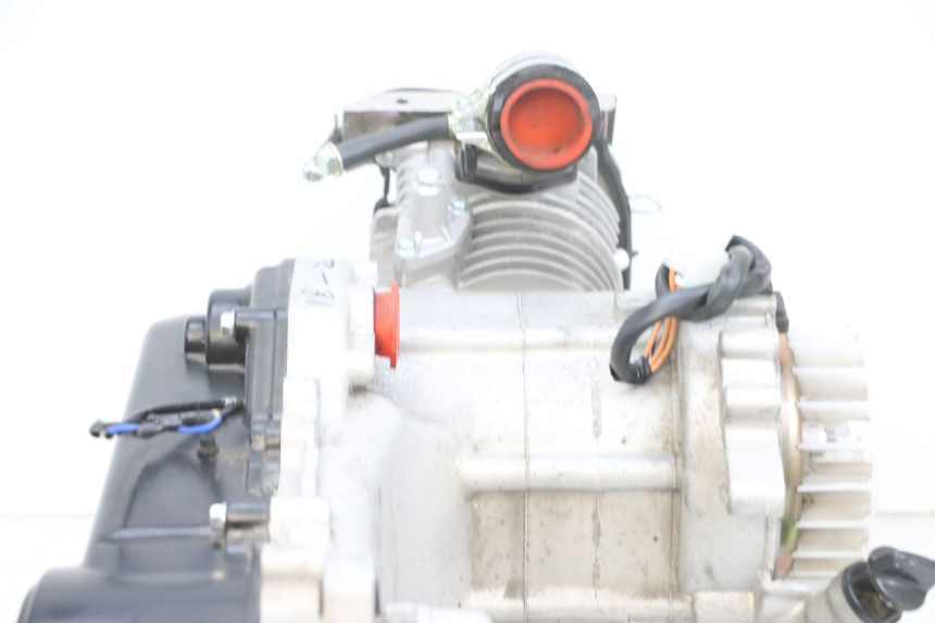 photo de MOTOR JM MOTORS SANTANA EVO 50 (2024 - 2026) - Detaillierte Sichtprüfung