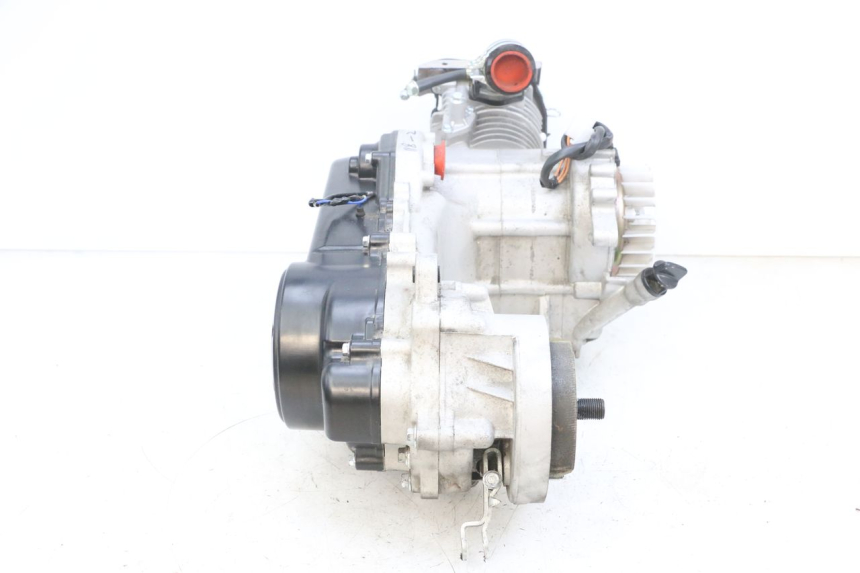 photo de MOTOR JM MOTORS SANTANA EVO 50 (2024 - 2026) - Fokus auf die Struktur