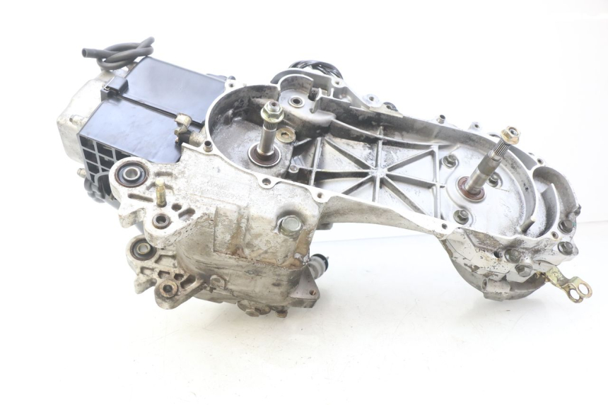 photo de MOTOR JM MOTORS SANTANA 50 (2014 - 2023) - Details der Befestigungspunkte