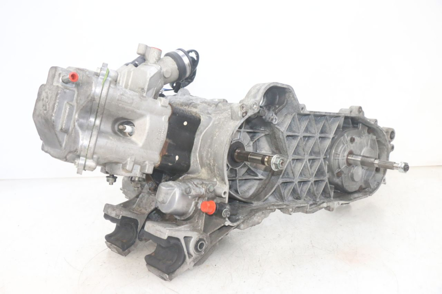 photo de MOTOR PEUGEOT SATELIS 125 (2013 - 2018) - Fokus auf die Struktur