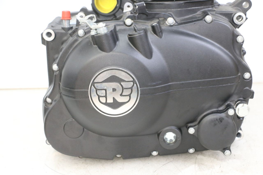 photo de MOTOR ROYAL ENFIELD SCRAM 411 (2022 - 2024) - Kennzeichnungen und Originalreferenzen