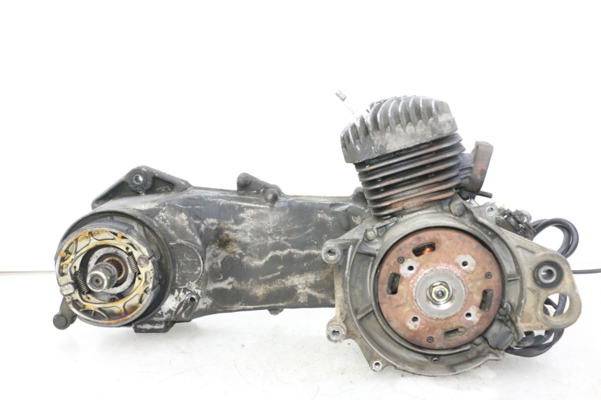 photo de MOTOR PEUGEOT SPEEDAKE 50 (1995 - 1997) - Detaillierte Sichtprüfung