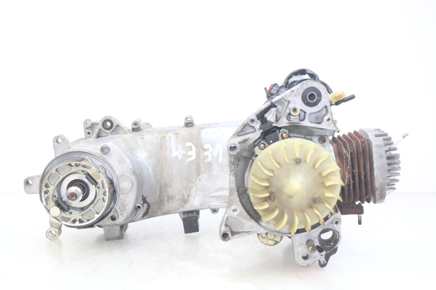 photo de MOTOR PEUGEOT SPEEDFIGHT 3 AIR 50 (2009 - 2015) - Detaillierte Sichtprüfung