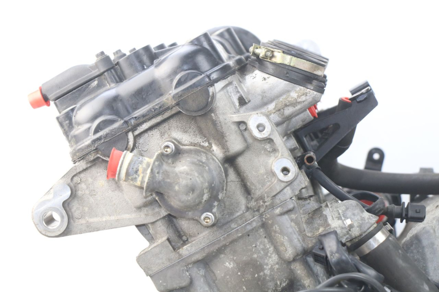 photo de MOTOR TRIUMPH SPRINT ST ABS 1050 (2005 - 2007) - Oberflächenzustand und Material