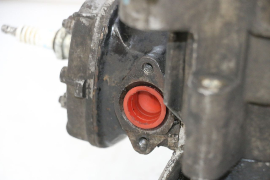 photo de MOTOR APRILIA SR R 2T LC 50 (2018 - 2021) - Details der Befestigungspunkte