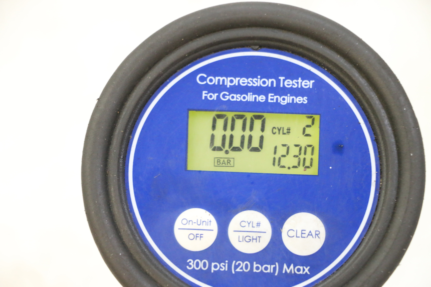 photo de MOTOR HONDA ST PAN EUROPEAN 1300 (2002 - 2013) - Oberflächenzustand und Material