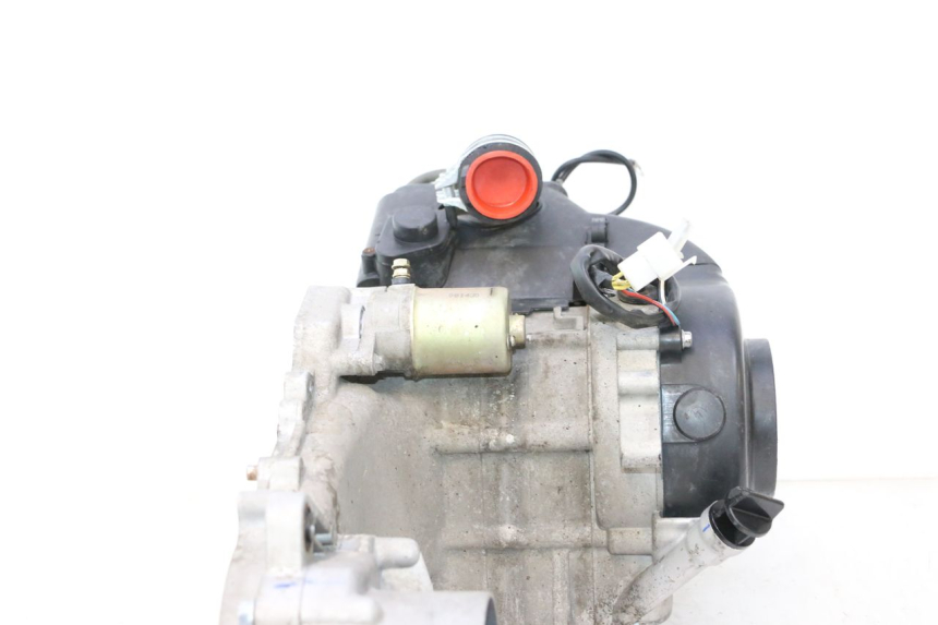photo de MOTOR VASTRO STREET S 50 (2016 - 2021) - Fokus auf die Struktur