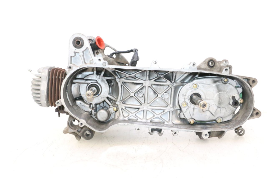 photo de MOTOR PEUGEOT STREETZONE NAKED 2T 50 (2014 - 2018) - Hauptansicht