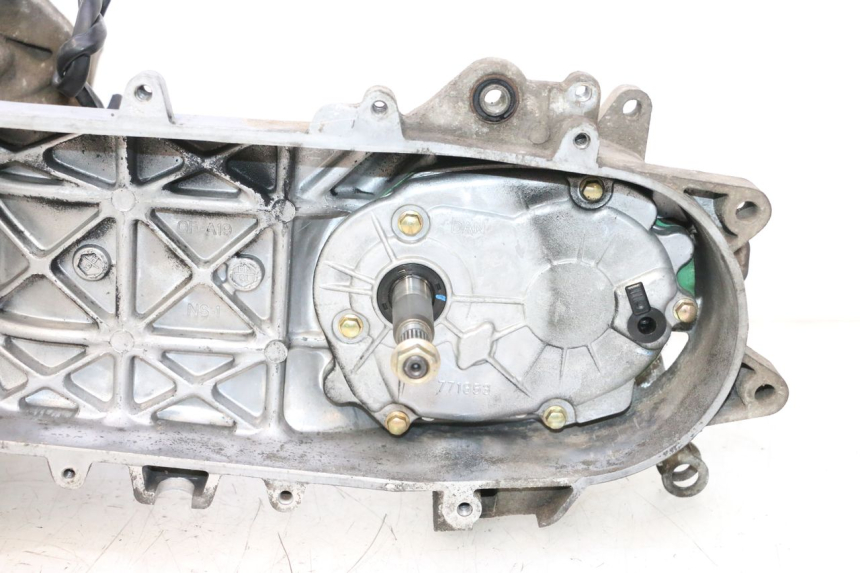 photo de MOTOR PEUGEOT STREETZONE NAKED 2T 50 (2014 - 2018) - Details der Befestigungspunkte