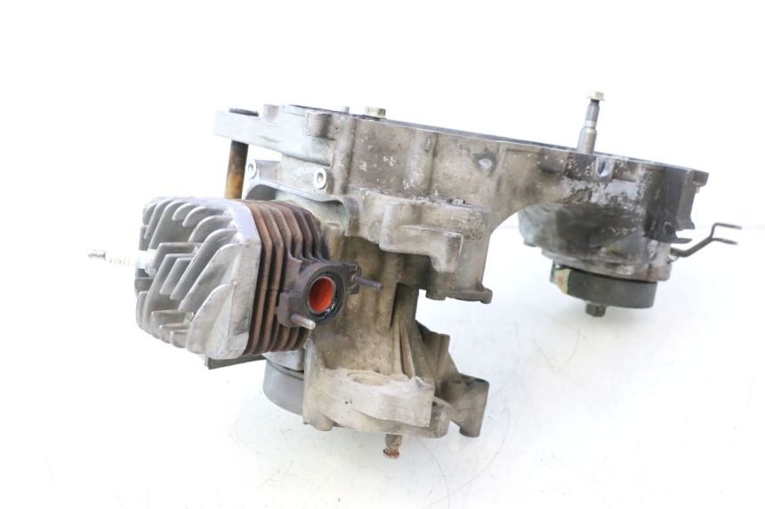 photo de MOTOR PEUGEOT STREETZONE NAKED 2T 50 (2014 - 2018) - Alternative Perspektive