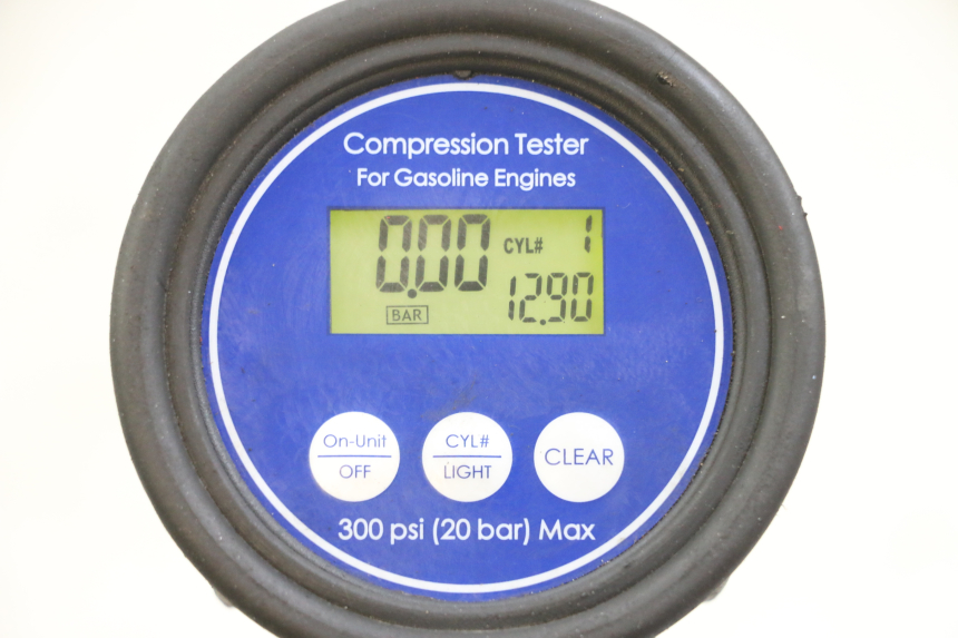 photo de MOTOR SUZUKI BURGMAN 125 (2007 - 2014) - Detaillierte Sichtprüfung