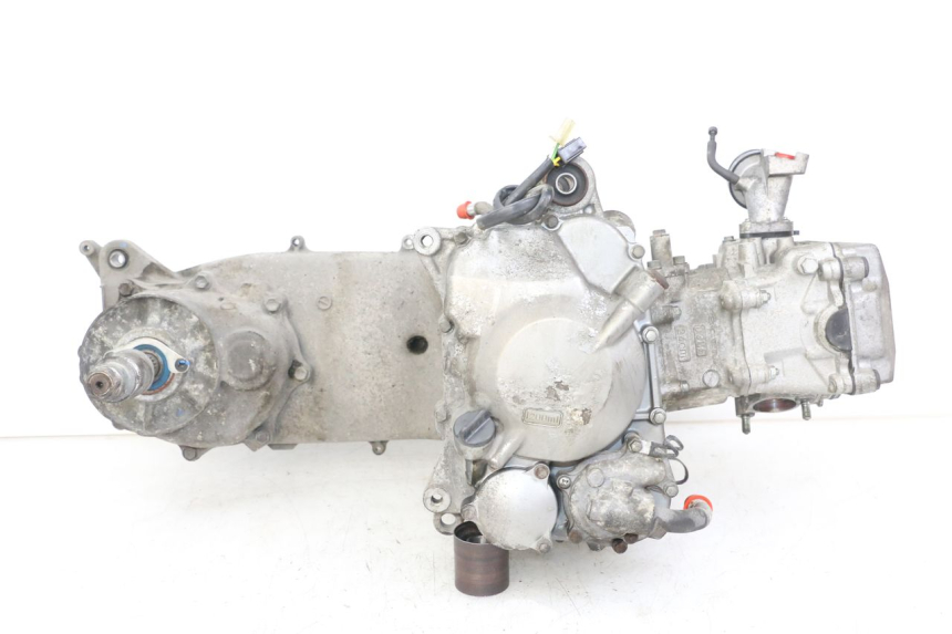 photo de MOTOR SUZUKI BURGMAN 125 (2007 - 2014) - Oberflächenzustand und Material