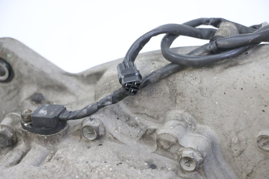 photo de MOTOR SUZUKI BURGMAN 125 (2018 - 2021) - Details der Befestigungspunkte