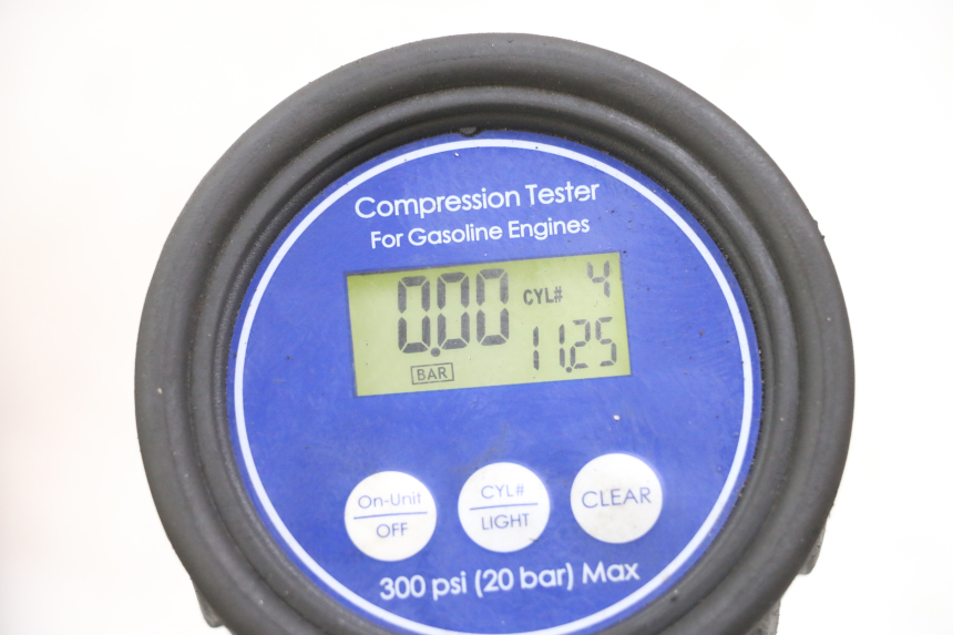 photo de MOTOR SUZUKI GSX F GSXF 650 (2007 - 2015) - Oberflächenzustand und Material