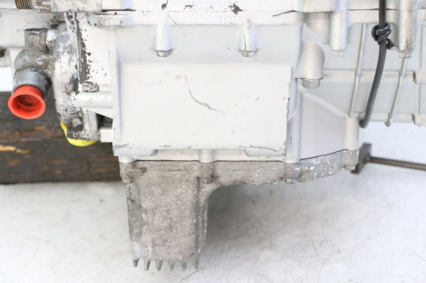 photo de MOTOR SUZUKI GSX F GSXF 650 (2007 - 2015) - Details der Befestigungspunkte