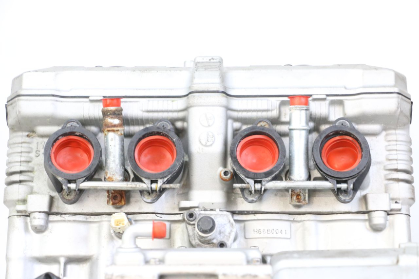 photo de MOTOR SUZUKI GSX F GSXF 650 (2007 - 2015) - Oberflächenzustand und Material