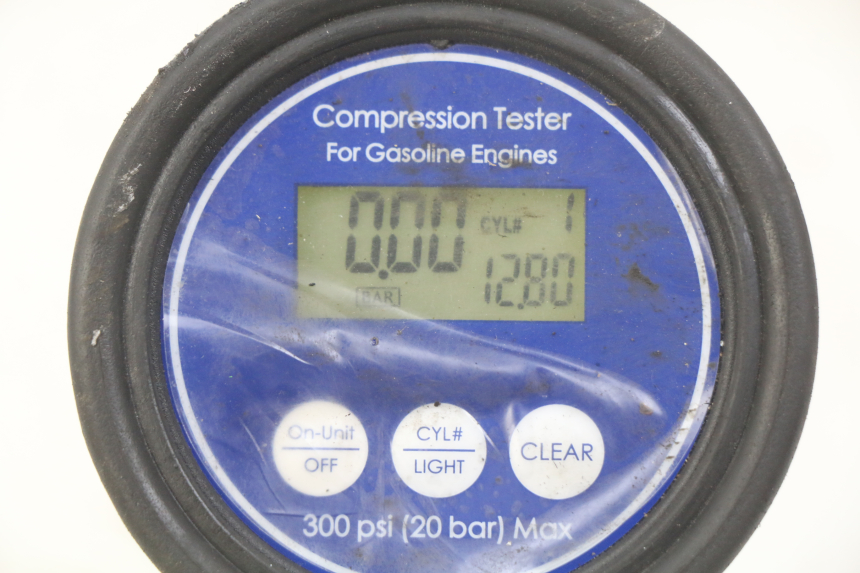 photo de MOTOR SUZUKI SV S 650 (1999 - 2002) - Detaillierte Sichtprüfung