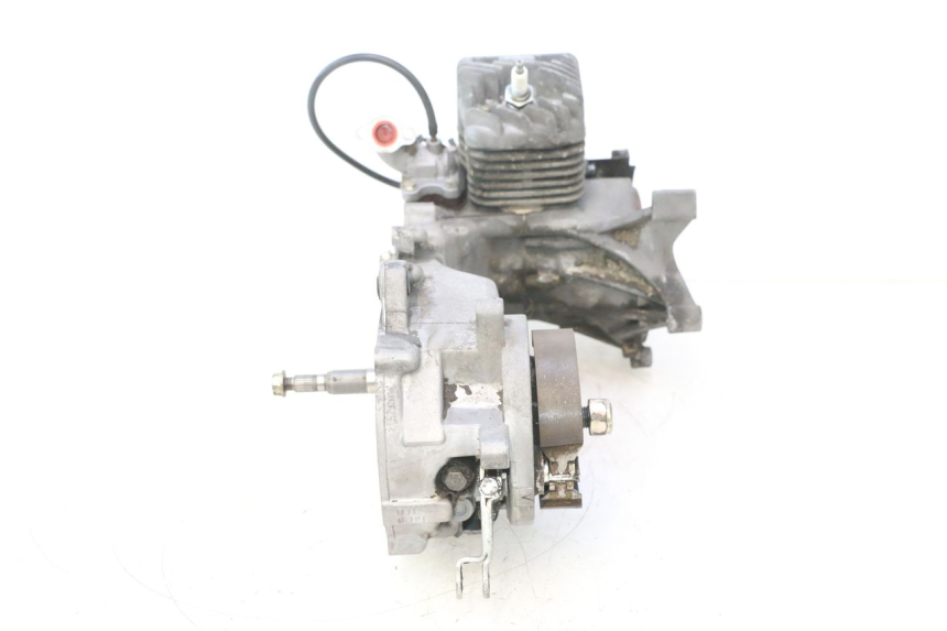photo de MOTOR PEUGEOT TREKKER 50 (1995 - 2004) - Fokus auf die Struktur