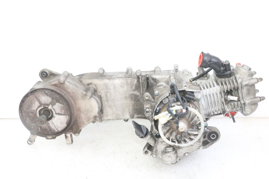 photo de MOTOR PEUGEOT TWEET 4T 50 (2014 - 2019) - Detaillierte Sichtprüfung