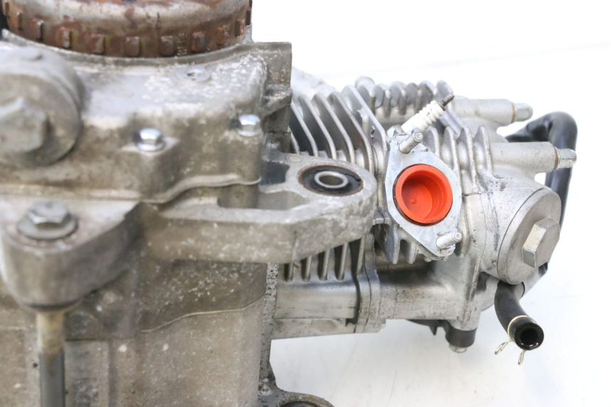 photo de MOTOR PEUGEOT TWEET 4T 50 (2018 - 2022) - Oberflächenzustand und Material