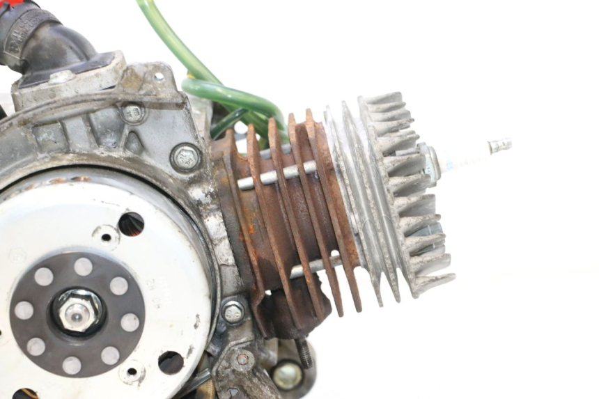 photo de MOTOR PIAGGIO TYPHOON 50 (2000 - 2009) - Fokus auf die Struktur