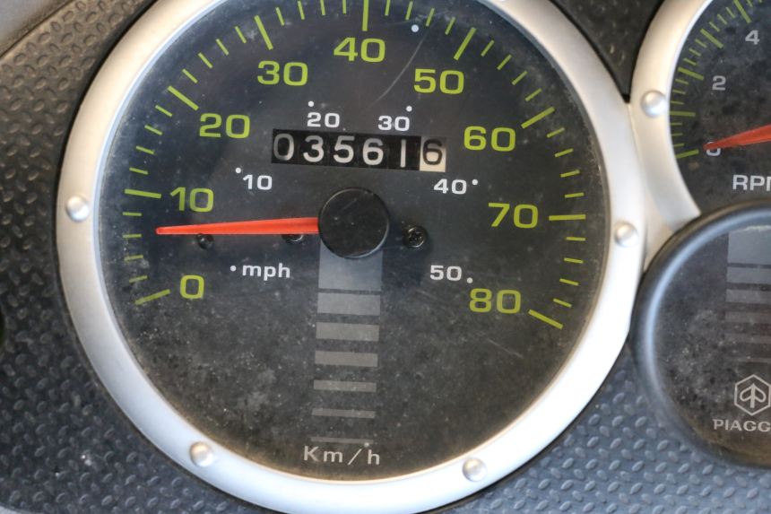 photo de MOTOR PIAGGIO TYPHOON 50 (2000 - 2009) - Zoom auf Gebrauchszustand