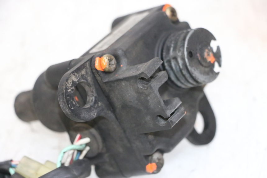 photo de AUSPUFFKLAPPE MOTOR HONDA NSR R 125 (1994 - 2003) - Detailansicht des Bauteils