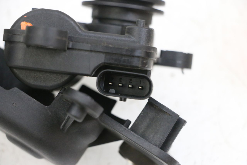 photo de AUSPUFFKLAPPE MOTOR BMW R GS 1250 (2021 - 2024) - Alternative Perspektive