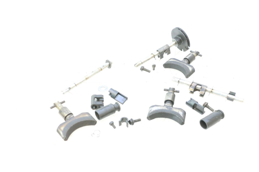 photo de AUSPUFFKLAPPE MOTOR YAMAHA WAVE RUNNER GP R 1200 (2000 - 2003) - Technische Nahaufnahme