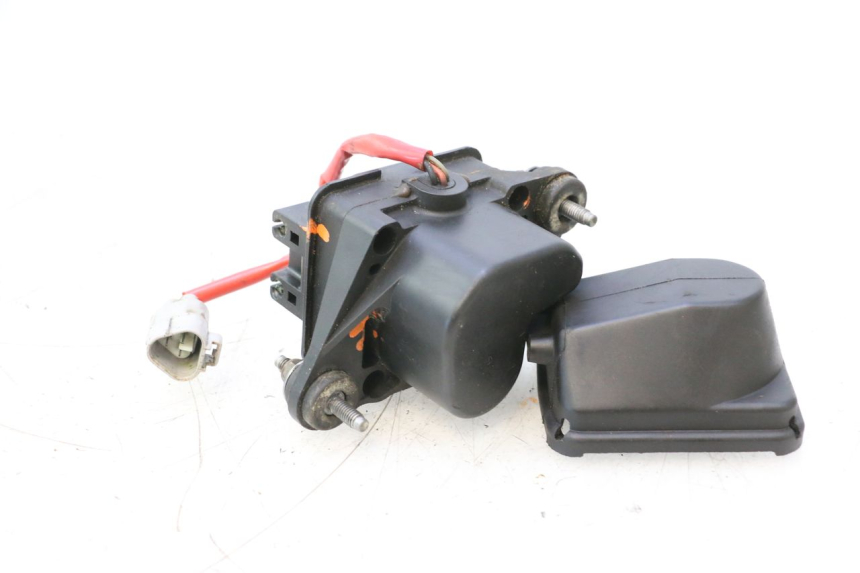 photo de AUSPUFFKLAPPE MOTOR YAMAHA WAVE RUNNER GP R 1200 (2000 - 2003) - Zoom auf Gebrauchszustand