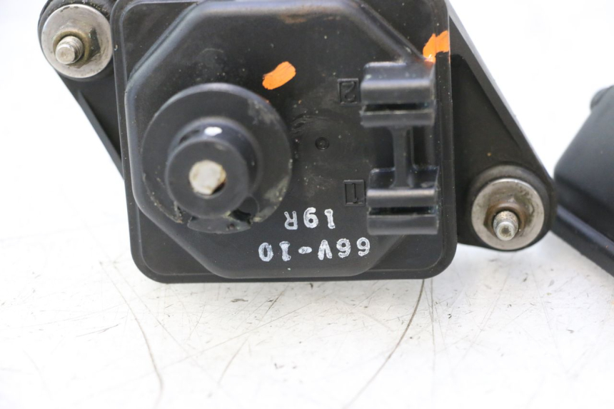 photo de AUSPUFFKLAPPE MOTOR YAMAHA WAVE RUNNER GP R 1200 (2000 - 2003) - Oberflächenzustand und Material