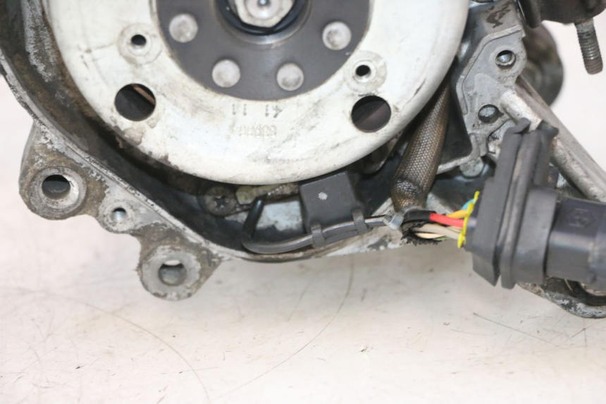 photo de MOTOR PIAGGIO VESPA LX 2T 50 (2005 - 2013) - Alternativer Blickwinkel