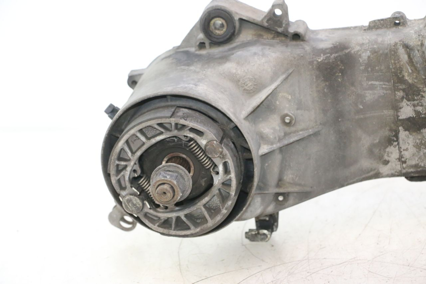 photo de MOTOR PIAGGIO VESPA LX 2T 50 (2005 - 2013) - Profilansicht des Ersatzteils