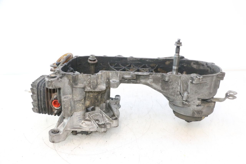 photo de MOTOR PIAGGIO VESPA LX 2T 50 (2005 - 2013) - Oberflächenzustand und Material