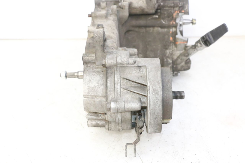 photo de MOTOR PEUGEOT VIVACITY NEW 4T 50 (2008 - 2017) - Profilansicht des Ersatzteils