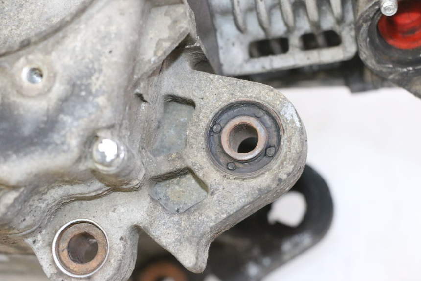 photo de MOTOR PEUGEOT VIVACITY NEW 4T 50 (2008 - 2017) - Details der Befestigungspunkte