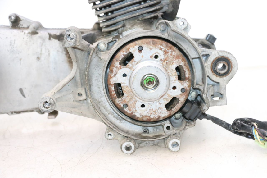 photo de MOTOR PEUGEOT VIVACITY 50 (2004 - 2009) - Detaillierte Sichtprüfung