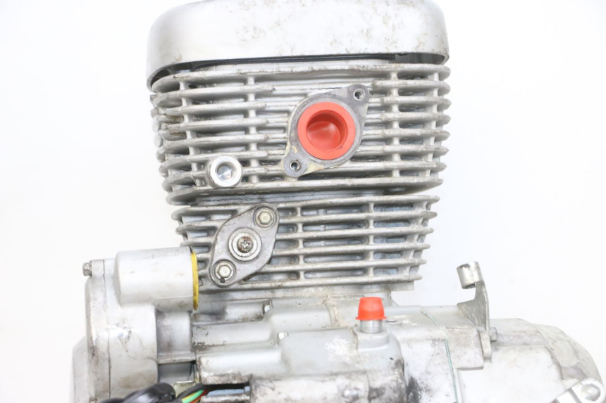 photo de MOTOR DAELIM VJ ROADWIN FI 125 (2008 - 2017) - Zoom auf Gebrauchszustand