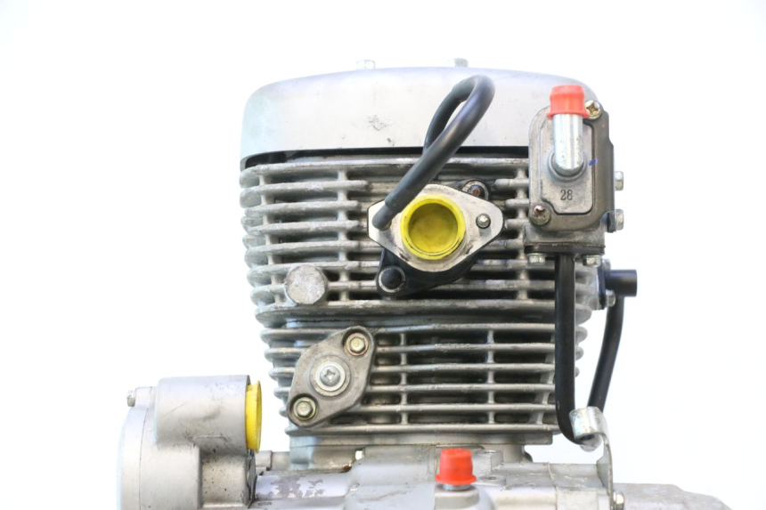 photo de MOTOR DAELIM VJ ROADWIN 125 (2004 - 2007) - Zoom auf Komponenten