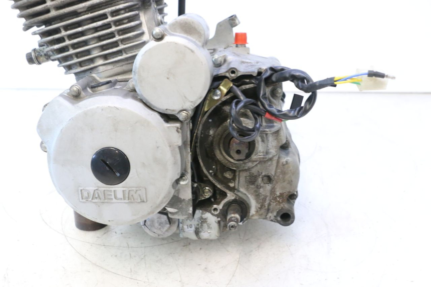 photo de MOTOR DAELIM VJ ROADWIN 125 (2004 - 2007) - Alternativer Blickwinkel