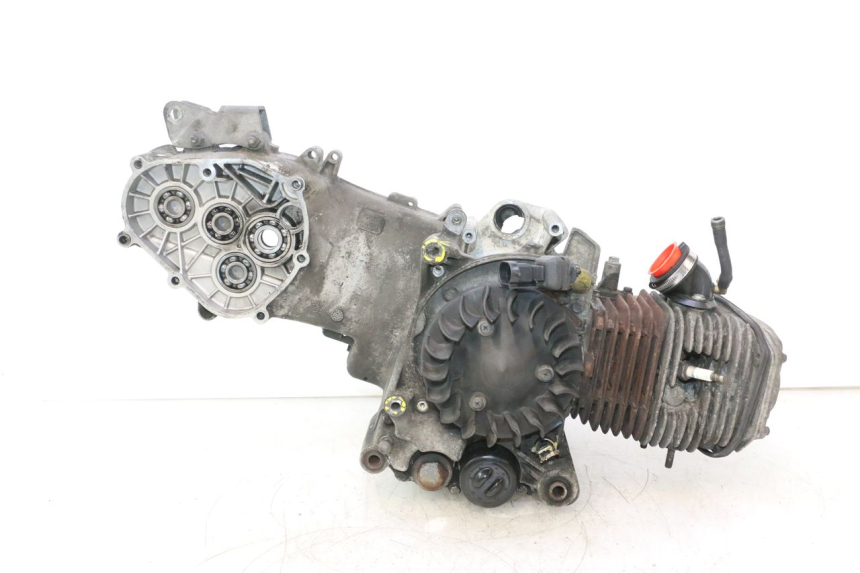photo de MOTOR PIAGGIO X8 STREET 125 (2006 - 2007) - Details der Befestigungspunkte