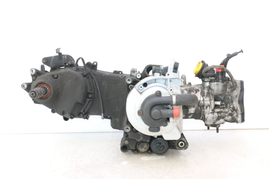 photo de MOTOR PIAGGIO X9 AMALFI 180 (2000 - 2003) - Hochauflösende Nahaufnahme
