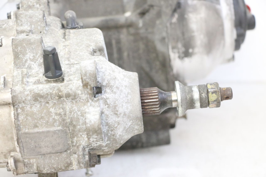 photo de MOTOR PIAGGIO X9 EVOLUTION 125 (2003 - 2007) - Details der Befestigungspunkte