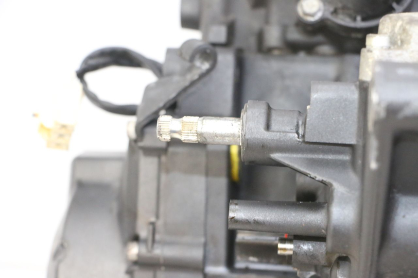 photo de MOTOR YAMAHA XJ6 ABS 600 (2008 - 2016) - Profilansicht des Ersatzteils