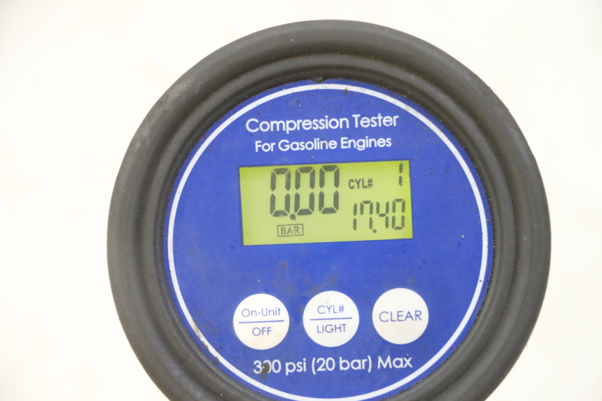 photo de MOTOR YAMAHA XJ6 ABS 600 (2008 - 2016) - Zoom auf Gebrauchszustand