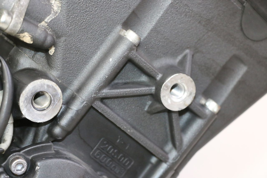 photo de MOTOR YAMAHA XJ6 ABS 600 (2008 - 2016) - Alternativer Blickwinkel