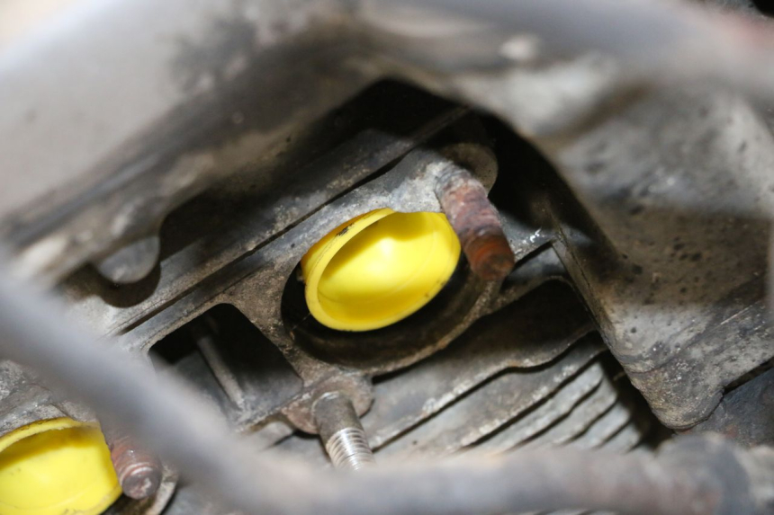 photo de MOTOR YAMAHA XJN DIVERSION 600 (2000 - 2003) - Oberflächenzustand und Material