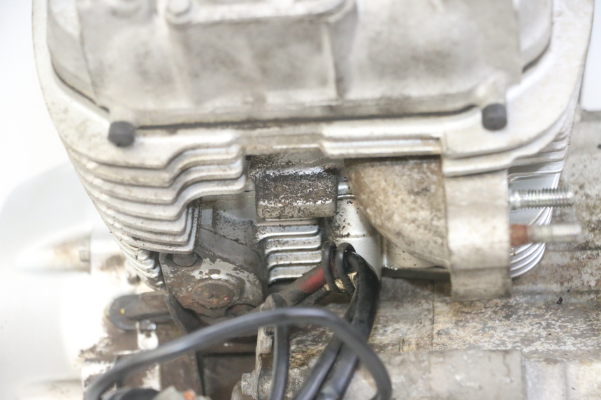 photo de MOTOR HONDA XLV VARADERO 125 (2000 - 2006) - Alternativer Blickwinkel