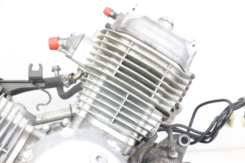 photo de MOTOR HONDA XLV VARADERO 125 (2000 - 2006) - Details der Befestigungspunkte